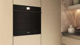 Trouba Whirlpool WOI9A8PT2SBA černá barva
