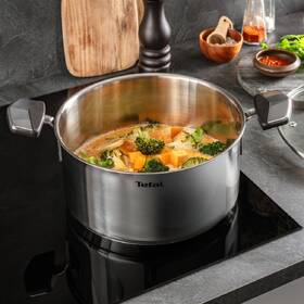 Kastrol s poklicí Tefal E3284444, 20 cm nerez

 obrázek produktu 4 z 10