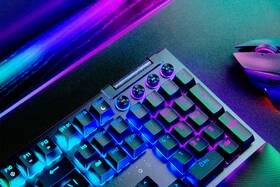 Klávesnice Razer BlackWidow V4 Pro (Yellow Switch) - US Layout černá

 obrázek produktu 10 z 18