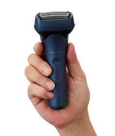 Holicí strojek Panasonic ES-LT4B-A803 modrá barva
