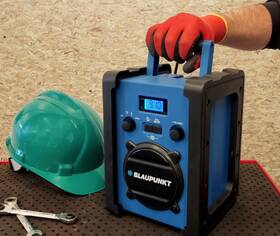 Radiopřijímač Blaupunkt PP30BT JOBSITE černý/modrý

 obrázek produktu 4 z 7