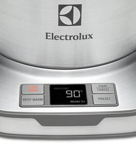 Rychlovarná konvice Electrolux EEWA 7800 nerez

 obrázek produktu 5 z 9