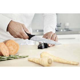 Nůž Fiskars 21 cm 

 obrázek produktu 3 z 3
