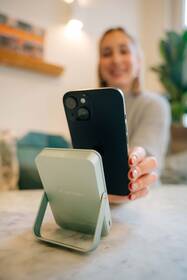 Powerbanka Verbatim Charge 'n' Go se stojánkem 10000 mAh zelená

 obrázek produktu 4 z 6