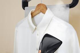 Stojanový napařovač oděvů Tefal IT8480E1 
