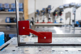 Magnetické držáky Güde 22 kg 

 obrázek produktu 3 z 3