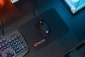 Klávesnice s myší Meetion C490, US layout + headset + mouse pad podložkou a sluchátky černá

 obrázek produktu 16 z 19