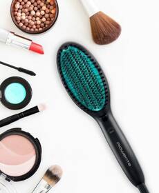 Žehlicí kartáč Rowenta POWER STRAIGHT CF5820F0 černý

 obrázek produktu 10 z 15