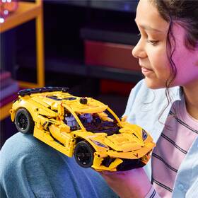 Stavebnice LEGO® Technic 42205 Chevrolet Corvette Stingray 

 obrázek produktu 8 z 9