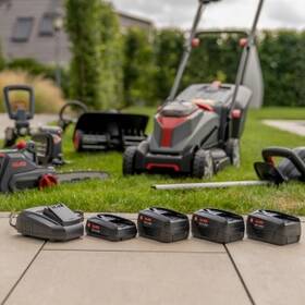 Nabíječka AL-KO FC100 LI 18V 

 obrázek produktu 1 z 1