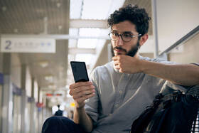 Mobilní telefon Sony 5 černý

 obrázek produktu 12 z 13