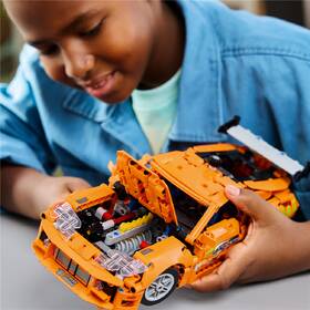 Stavebnice LEGO® Technic 42204 Fast and Furious Toyota Supra MK4 

 obrázek produktu 7 z 9