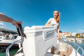 Chladicí box Coleman 70QT CHEST bílý

 obrázek produktu 6 z 9