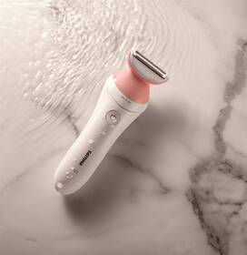 Holicí strojek Philips BRL146/00 Wet & Dry 

 obrázek produktu 7 z 11
