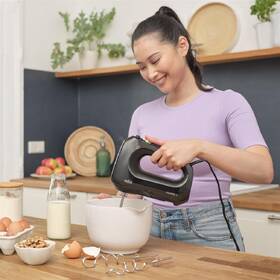 Ruční šlehač Braun HM2110.BK černá barva
