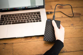 Externí pevný disk 2,5" Verbatim Fingerprint Secure, 2TB černý

 obrázek produktu 6 z 7
