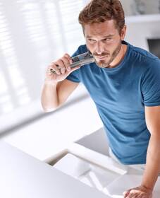Zastřihovač vousů Philips BT7210/15 stříbrný

 obrázek produktu 9 z 16