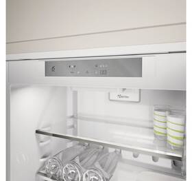 Chladnička s mrazničkou Whirlpool SP40 801 EU 1 bílá

 obrázek produktu 8 z 16