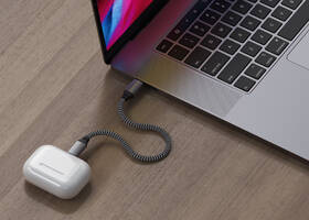 Kabel Satechi USB-C/Lightning 25cm šedý

 obrázek produktu 3 z 3