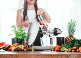 Odšťavňovač Concept LO7250 Nutriboost černý

 obrázek produktu 17 z 25
