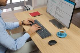 Klávesnice s myší Logitech MK235, CZ šedá

 obrázek produktu 6 z 8