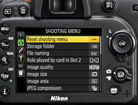 Digitální fotoaparát Nikon D7100 + 18-105 AF-S DX VR černý

 obrázek produktu 5 z 27