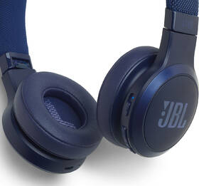 Sluchátka JBL LIVE 400BT modrá

 obrázek produktu 7 z 7