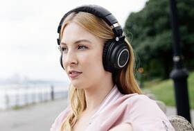 Sluchátka Audio-technica ATH-M50XBTBK černá barva
