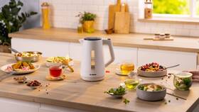 Rychlovarná konvice Bosch TWK1M121 bílá

 obrázek produktu 7 z 9