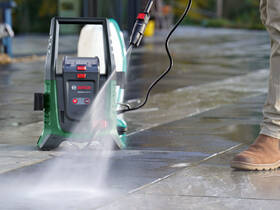 Vysokotlaký čistič Bosch UniversalAquatak 36V-100 (s baterií) 

 obrázek produktu 3 z 5