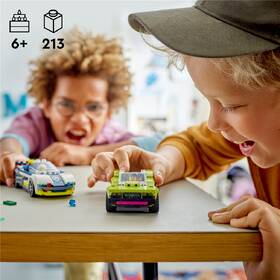 Stavebnice LEGO® City 60415 Honička policejního auta a sporťáku 

 obrázek produktu 4 z 8