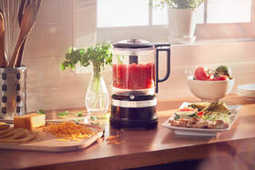 Kuchyňský robot KitchenAid 5KFC0516EOB černý

 obrázek produktu 7 z 8