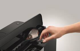 Automatický kávovar Jura C8 Piano Black 

 obrázek produktu 10 z 13