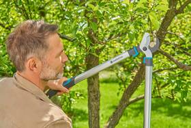 Nůžky na větve Gardena EasyCut L 

 obrázek produktu 3 z 4