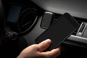 Držák na mobil GND magnetický černý/stříbrný

 obrázek produktu 5 z 5