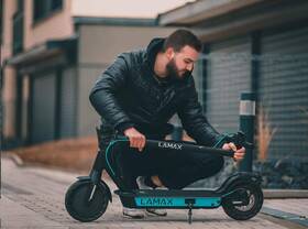 Elektrická koloběžka LAMAX LMXES11600 

 obrázek produktu 11 z 11
