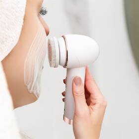 Čisticí kartáček Rio Pure Cleanse Deep Cleansing & Exfoliating Facial Brush bílý

 obrázek produktu 10 z 12