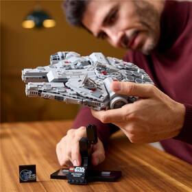 Stavebnice LEGO® Star Wars™ 75375 Millenium Falcon™ 

 obrázek produktu 3 z 8