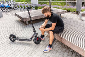 Elektrická koloběžka GoGEN VOYAGER PRO S701B, černá, APP 
