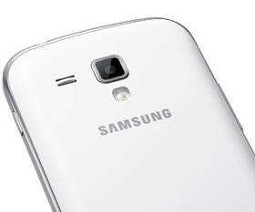 Mobilní telefon Samsung Trend (S7560) bílá barva

