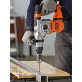 Kladivo Black-Decker BEHS03K-QS 1250W 

 obrázek produktu 1 z 4