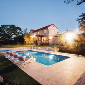 Reflektor EMOS INOVO 10W 1100LM IP65 NW černá barva
