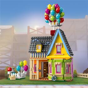 Stavebnice LEGO® │ Disney a Pixar 43217 Dům z filmu Vzhůru do oblak 

 obrázek produktu 8 z 8