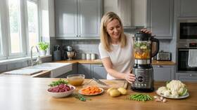Stolní mixér Salente Mixi 2L 

 obrázek produktu 12 z 13