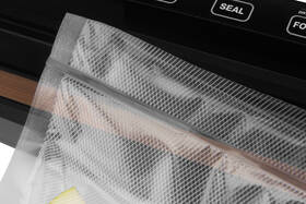 Svářečka fólií Hyundai VS100 černá barva
