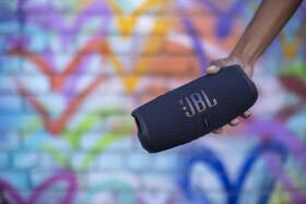 Přenosný reproduktor JBL Charge 5 modrý

 obrázek produktu 8 z 12