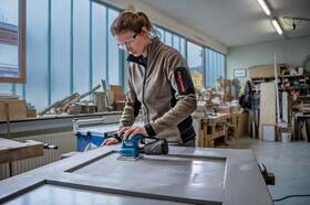 Vibrační bruska Bosch Professional GSS 160-1 A, 0.601.2A2.300 

 obrázek produktu 2 z 3