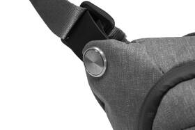 Brašna Peak Design Everyday Sling 3L (v2) šedá

 obrázek produktu 4 z 9