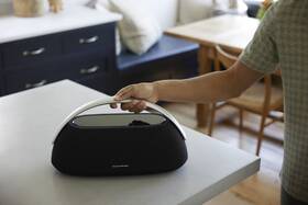 Přenosný reproduktor Harman Kardon Go + play 3 černý

 obrázek produktu 5 z 7