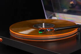 Gramofon Fosi Audio Luna 3 černý/oranžový

 obrázek produktu 4 z 15